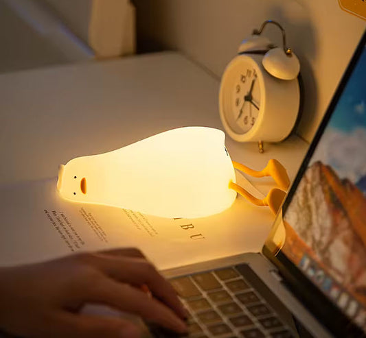 The Adorable Duck Night Light Everyone’s Falling For